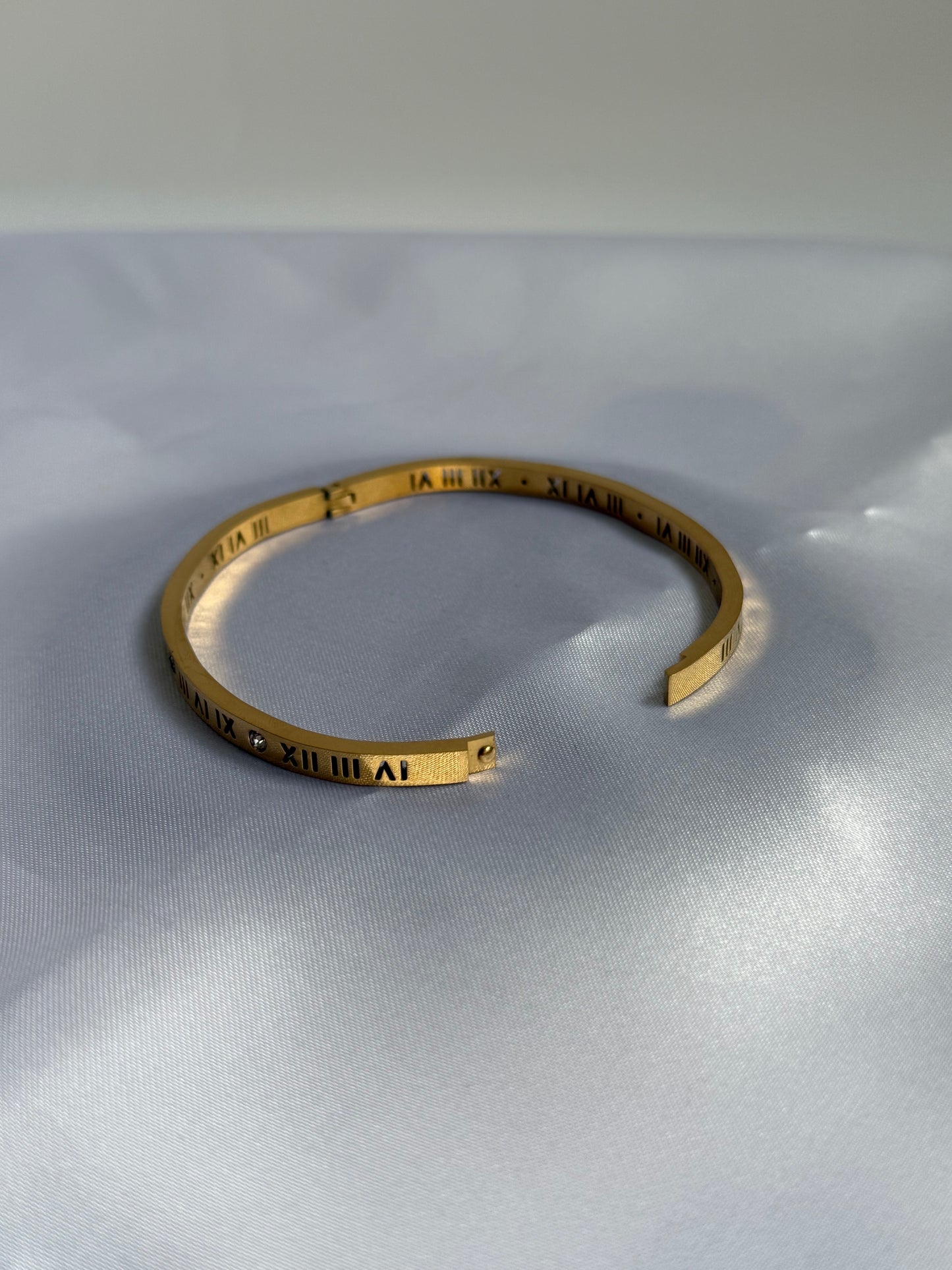 Modern Roman Numeral Bracelet