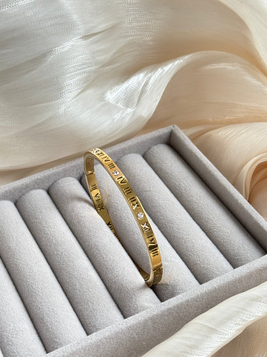 Modern Roman Numeral Bracelet