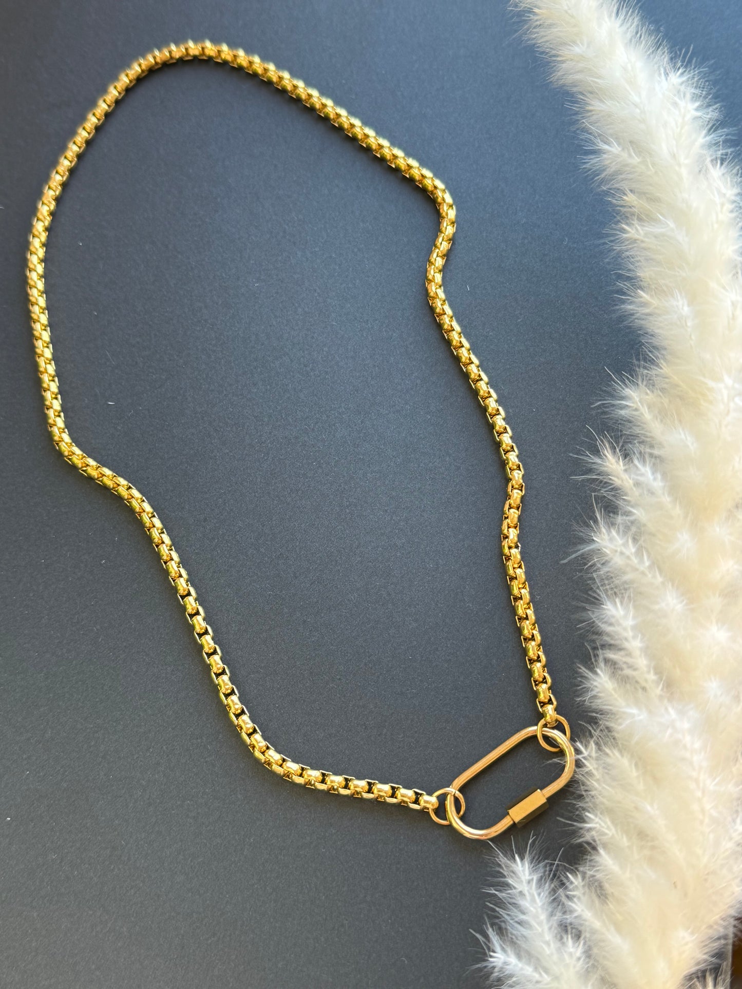 Box Chain Necklace with Oval Clasp