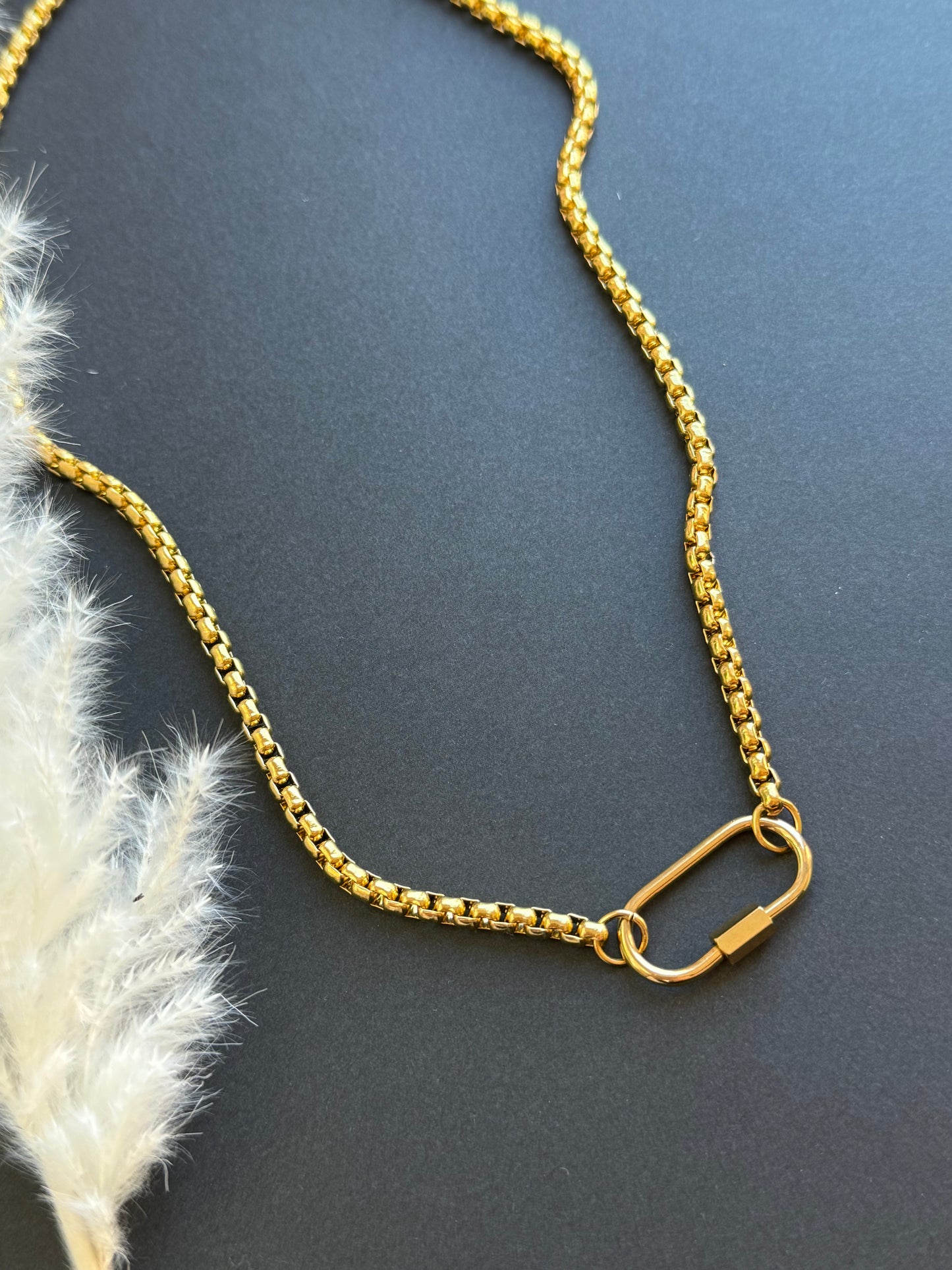 Box Chain Necklace with Oval Clasp