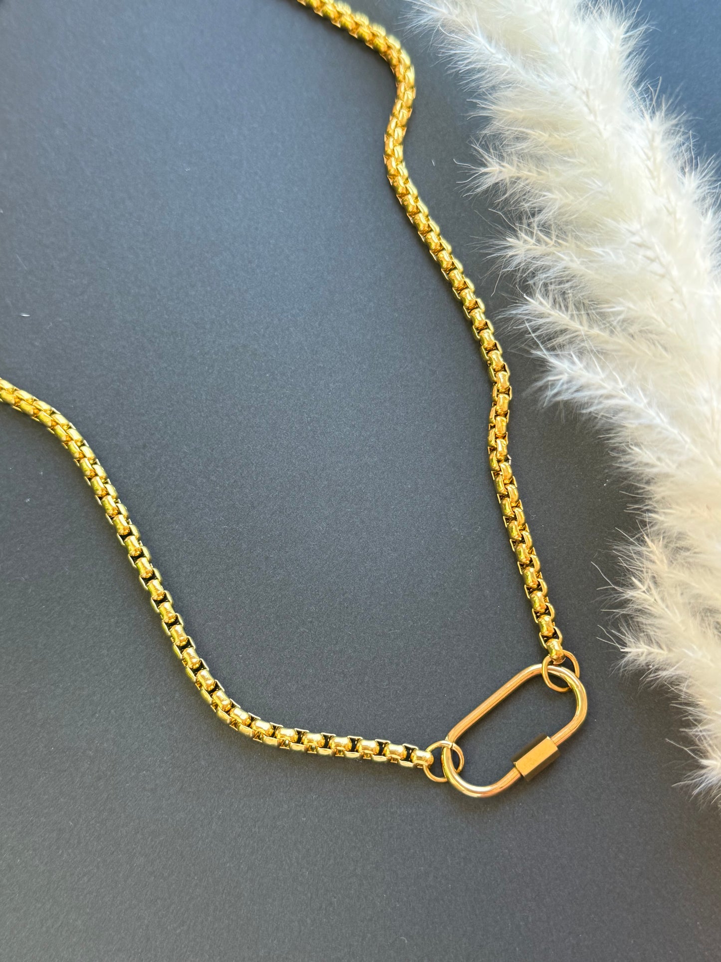 Box Chain Necklace with Oval Clasp